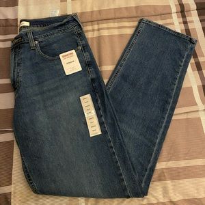 Men’s Levi Athletic Fit Jeans. 32 x 34.